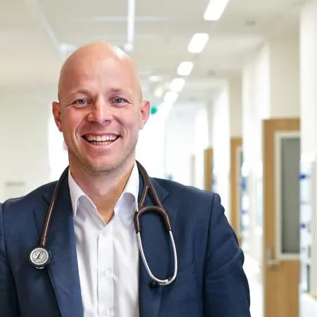 Associate Professor Johan Verjans